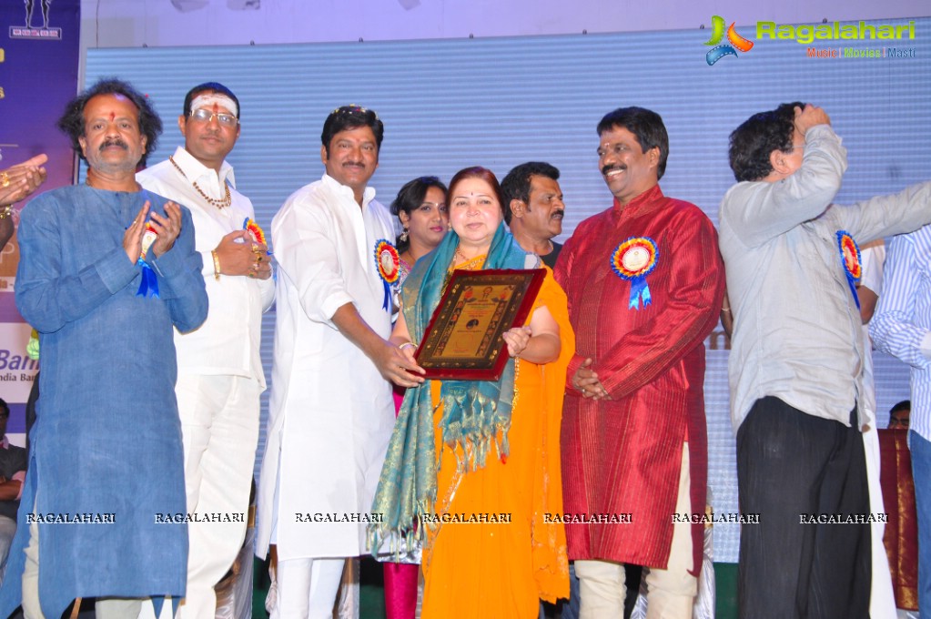 Felicitation to 81 Comedians