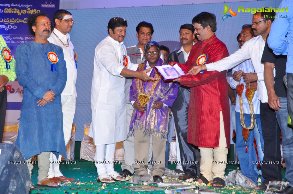 Felicitation to 81 Comedians