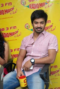 Back Bench Student Radio Mirchi