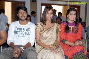 Gundello Godari Success Meet