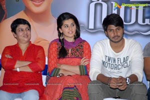 Gundello Godari Success Meet