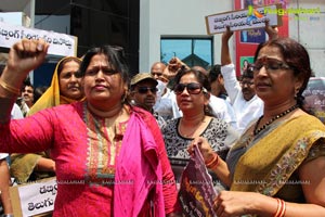 Telugu TV Artists Protest at Maa TV