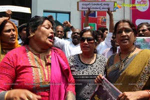 Telugu TV Artists Protest at Maa TV