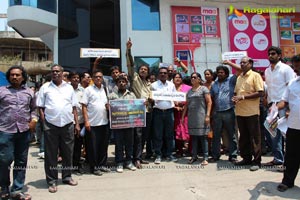 Telugu TV Artists Protest at Maa TV