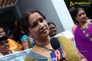 Telugu TV Artists Protest at Maa TV