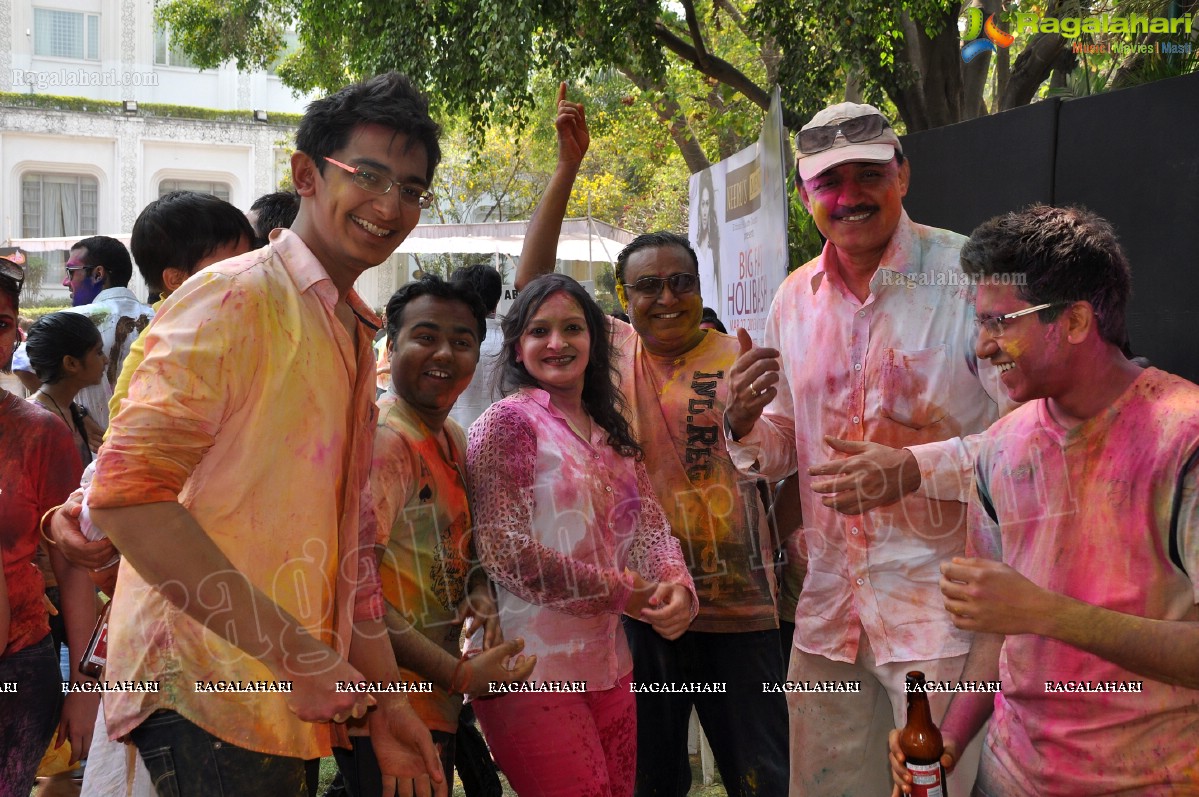 Big Fat Holi Bash 2013 - by Bisket & AA