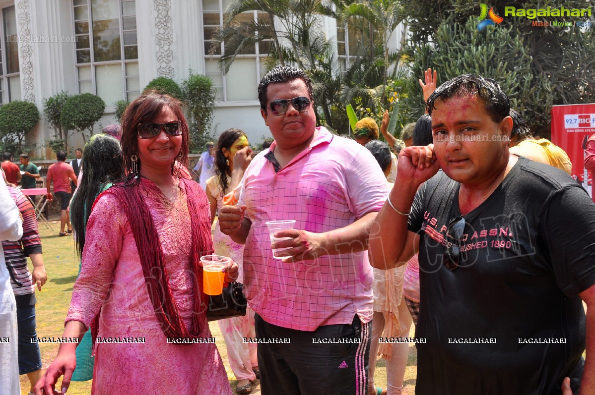 Big Fat Holi Bash 2013 - by Bisket & AA