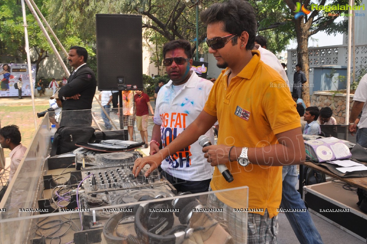 Big Fat Holi Bash 2013 - by Bisket & AA