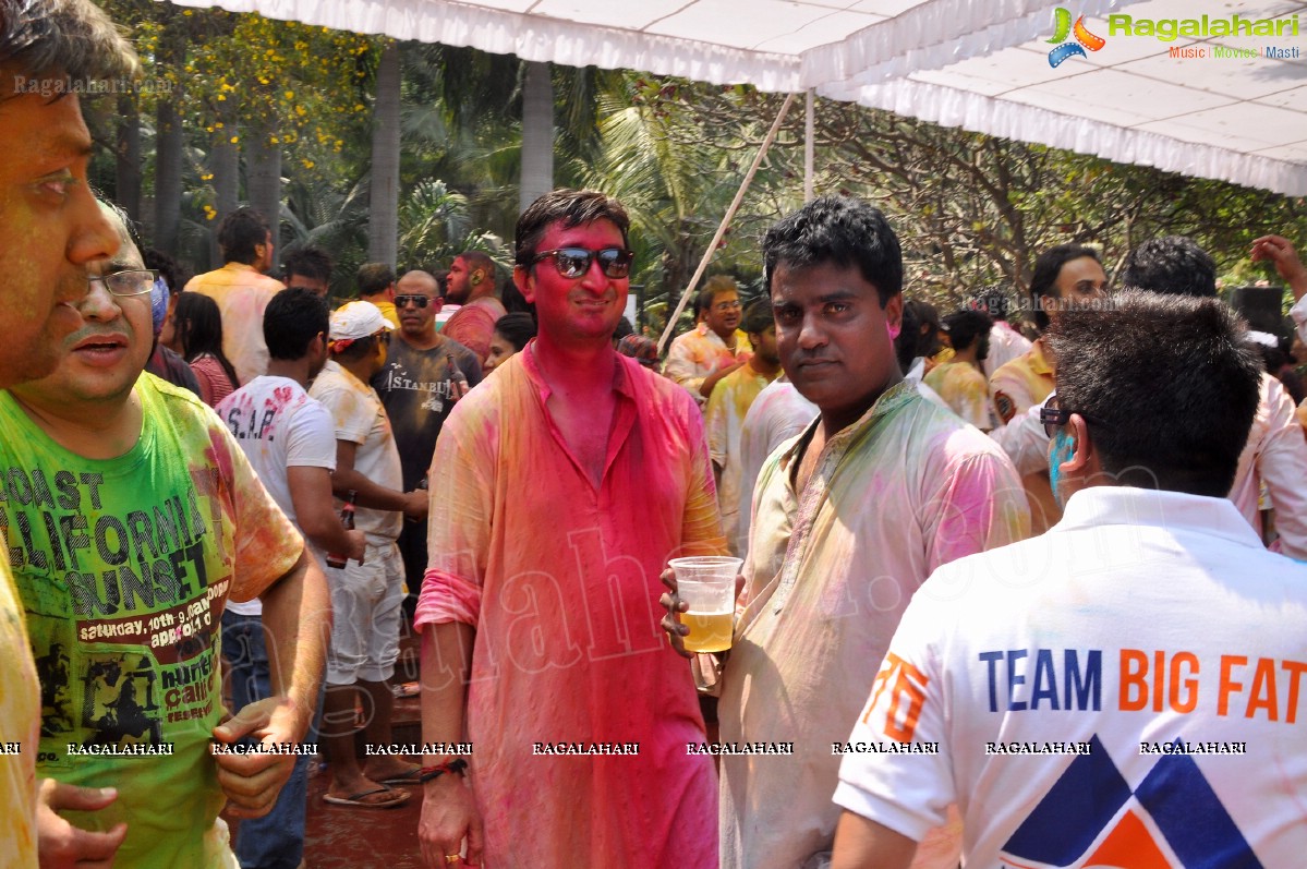 Big Fat Holi Bash 2013 - by Bisket & AA