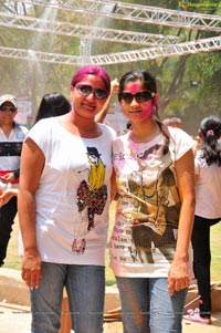 Bisket Entertainments 2013 Holi Bash