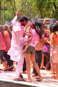 Bisket Entertainments 2013 Holi Bash