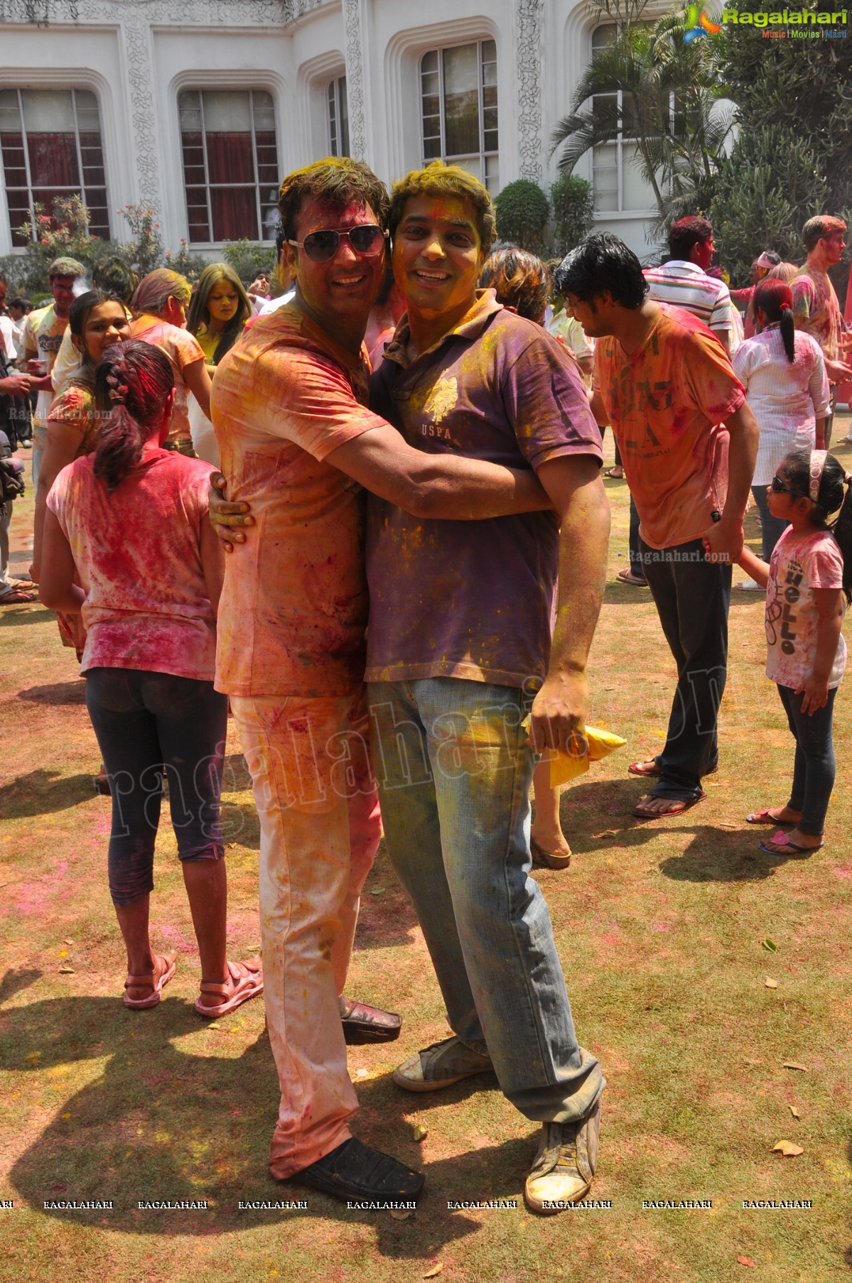 Big Fat Holi Bash 2013 - by Bisket & AA