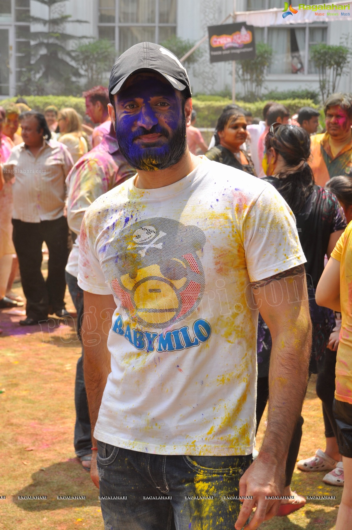 Big Fat Holi Bash 2013 - by Bisket & AA