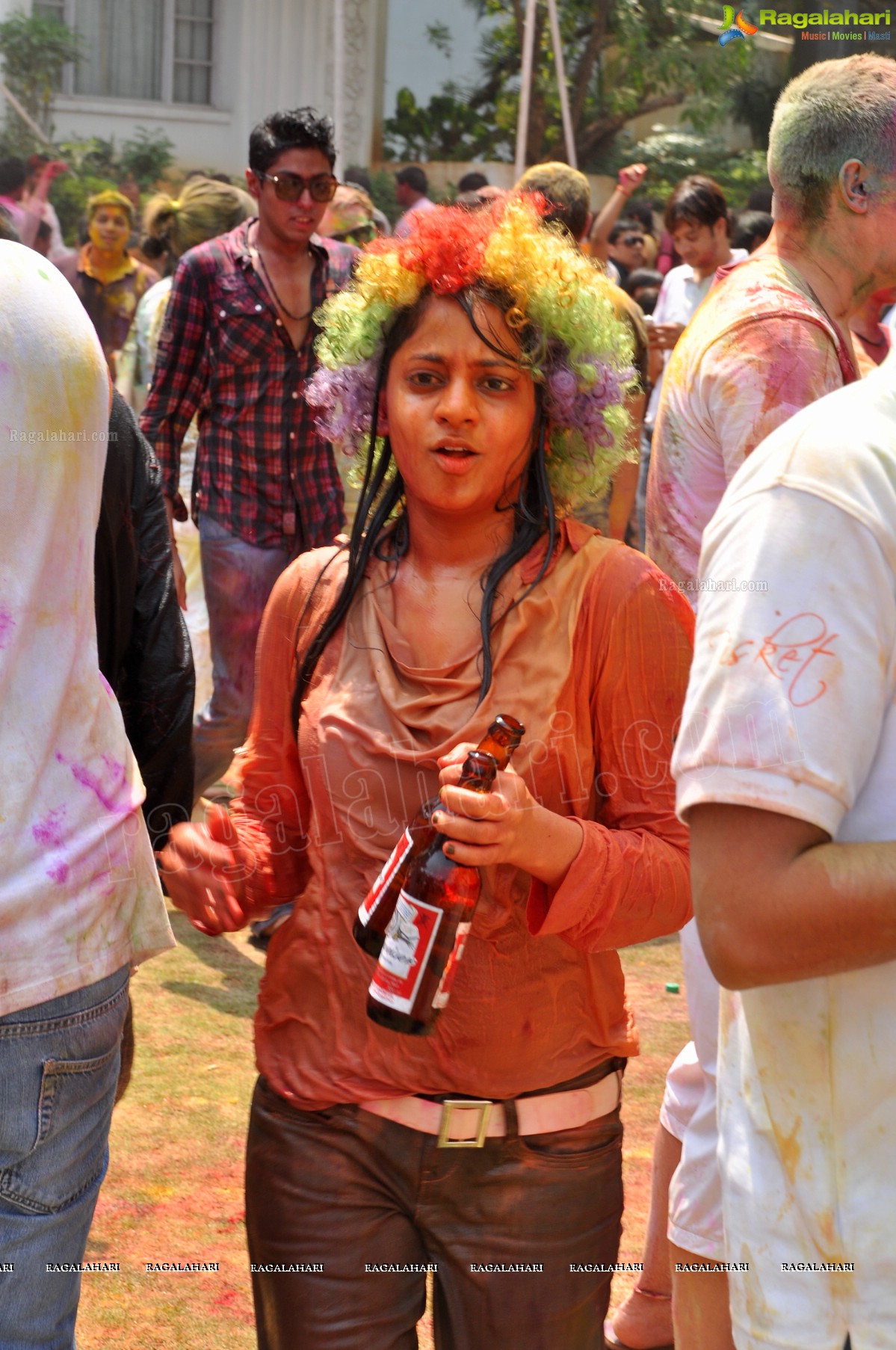 Big Fat Holi Bash 2013 - by Bisket & AA