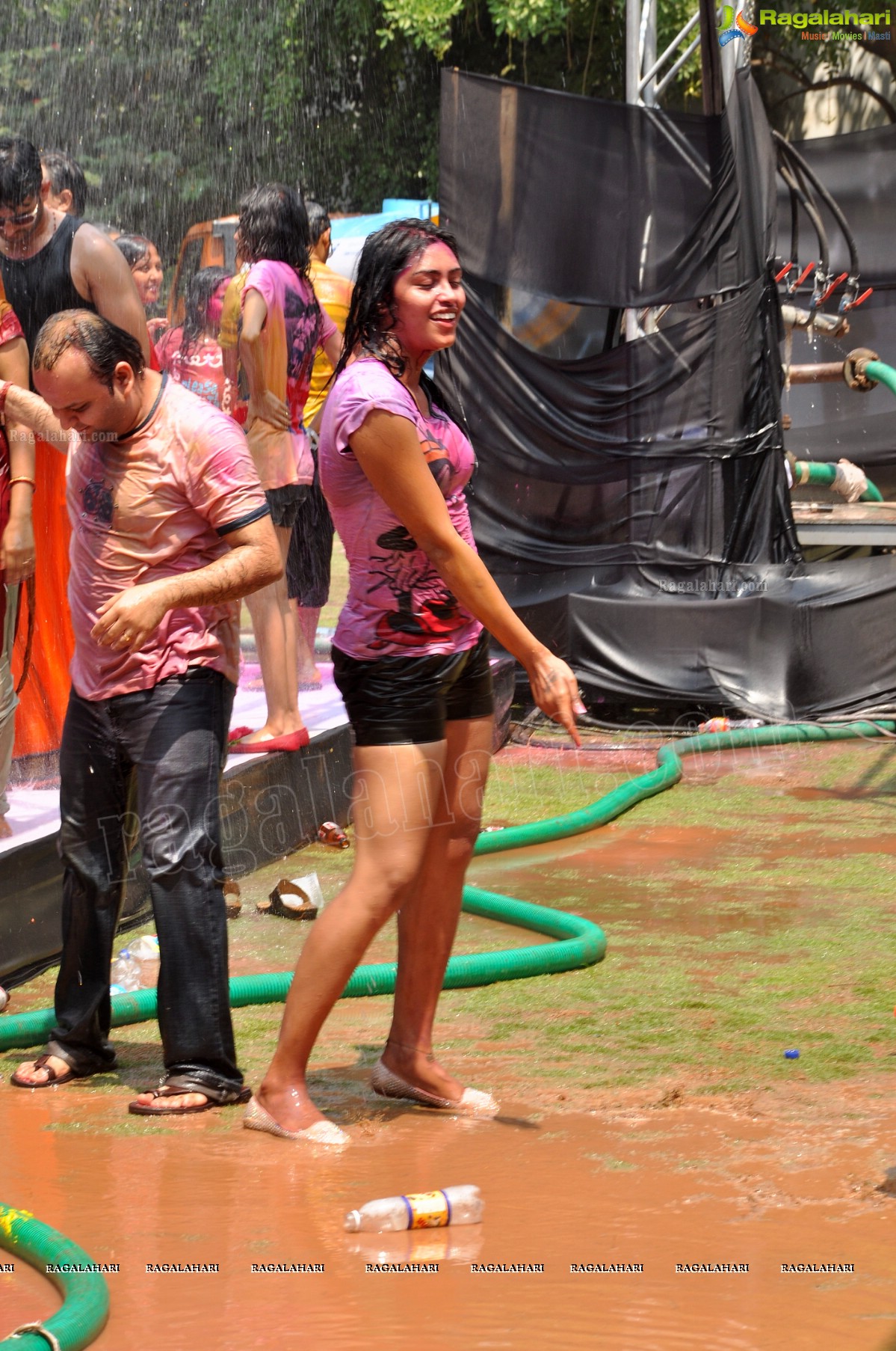 Big Fat Holi Bash 2013 - by Bisket & AA