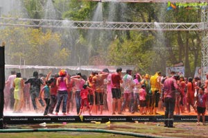 Bisket Entertainments 2013 Holi Bash