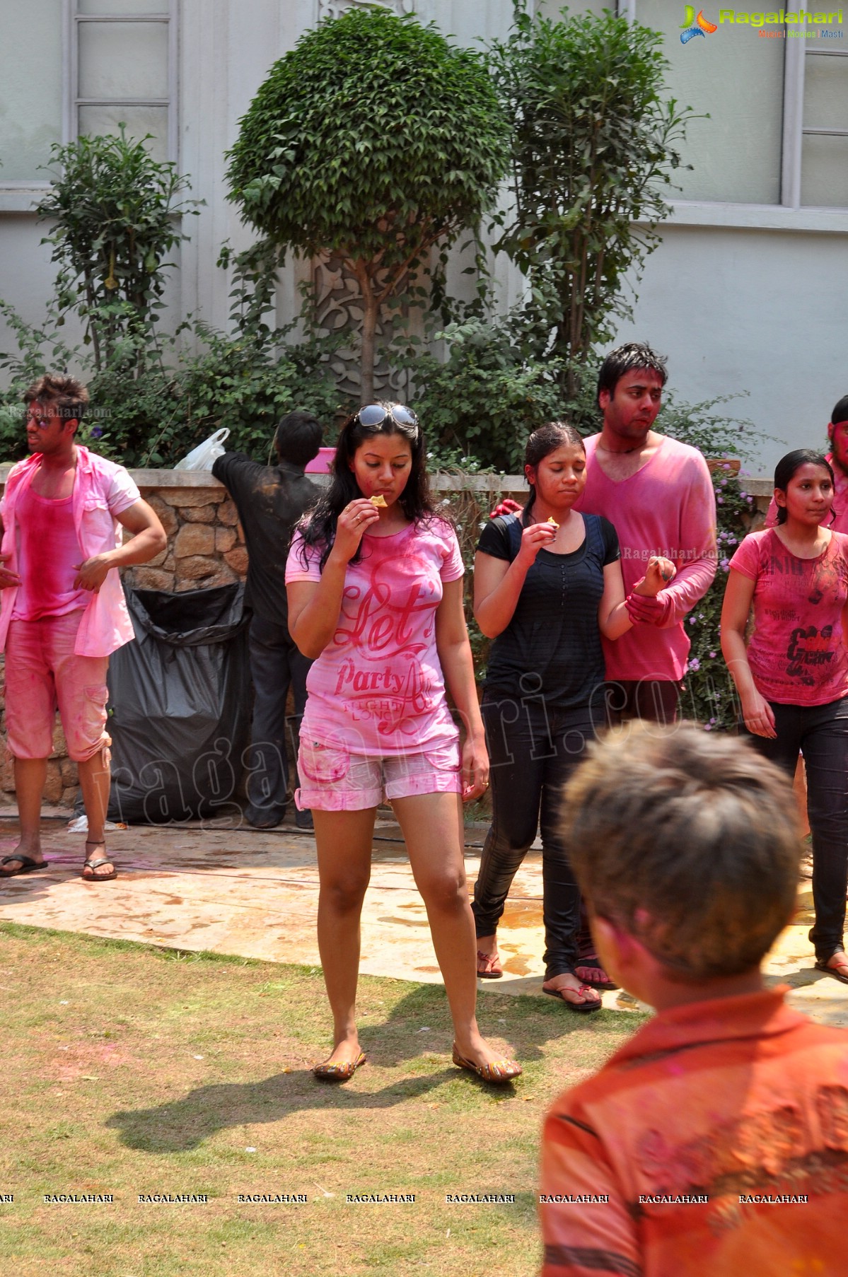 Big Fat Holi Bash 2013 - by Bisket & AA