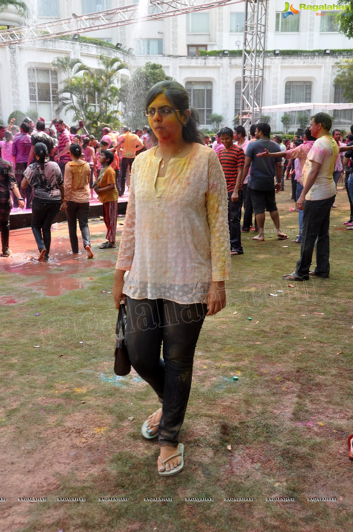 Big Fat Holi Bash 2013 - by Bisket & AA