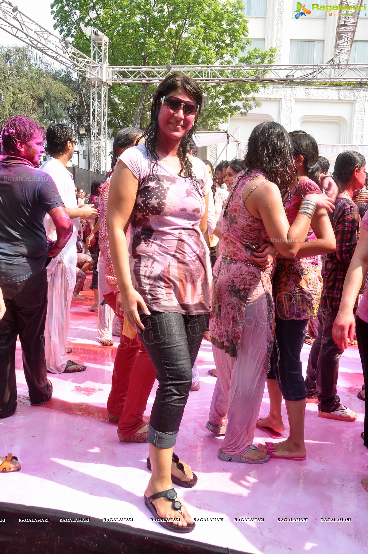 Big Fat Holi Bash 2013 - by Bisket & AA