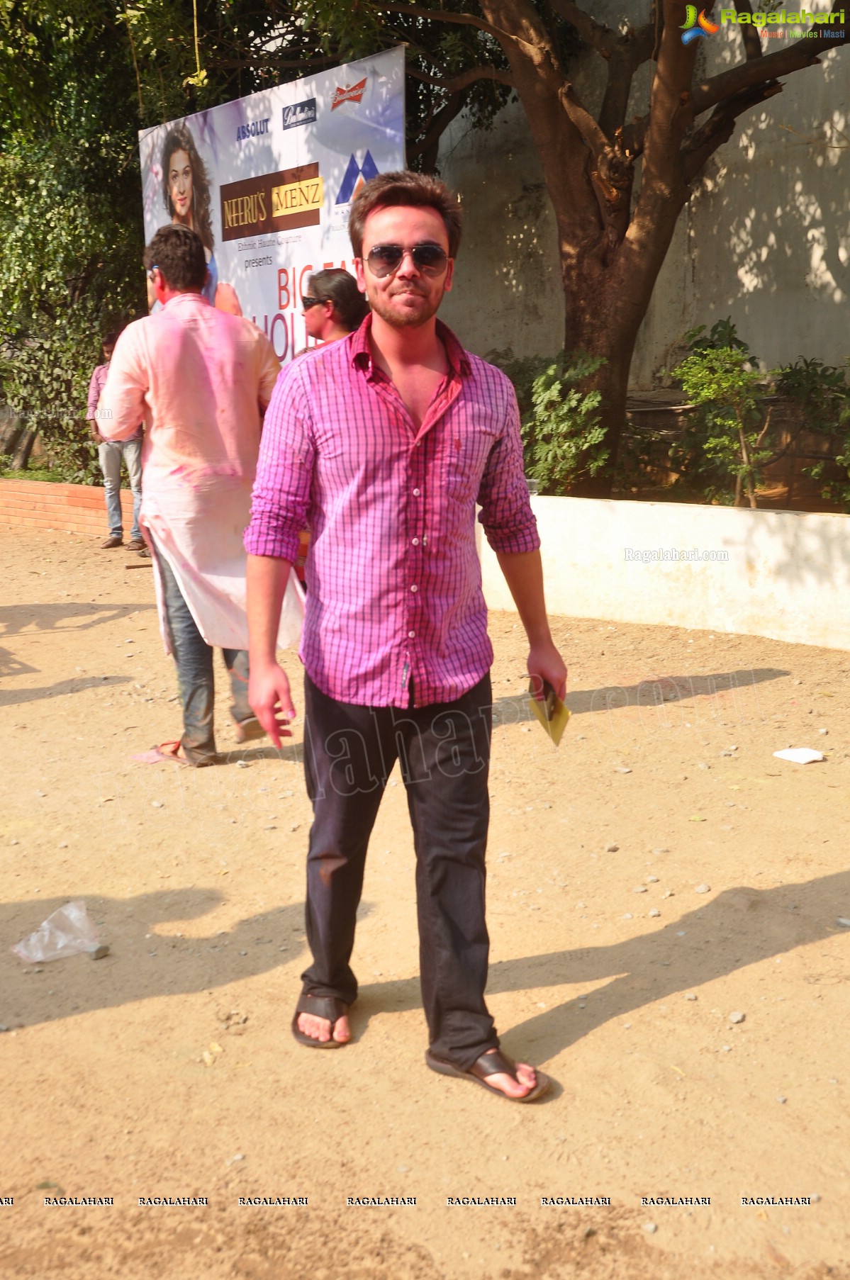 Big Fat Holi Bash 2013 - by Bisket & AA