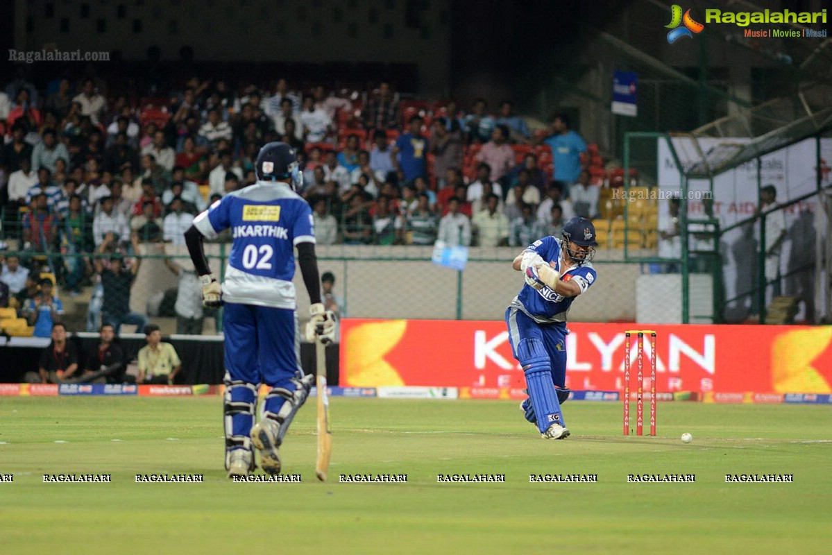 CCL 3 Finals: Telugu Warriors Vs Karnataka Bulldozers