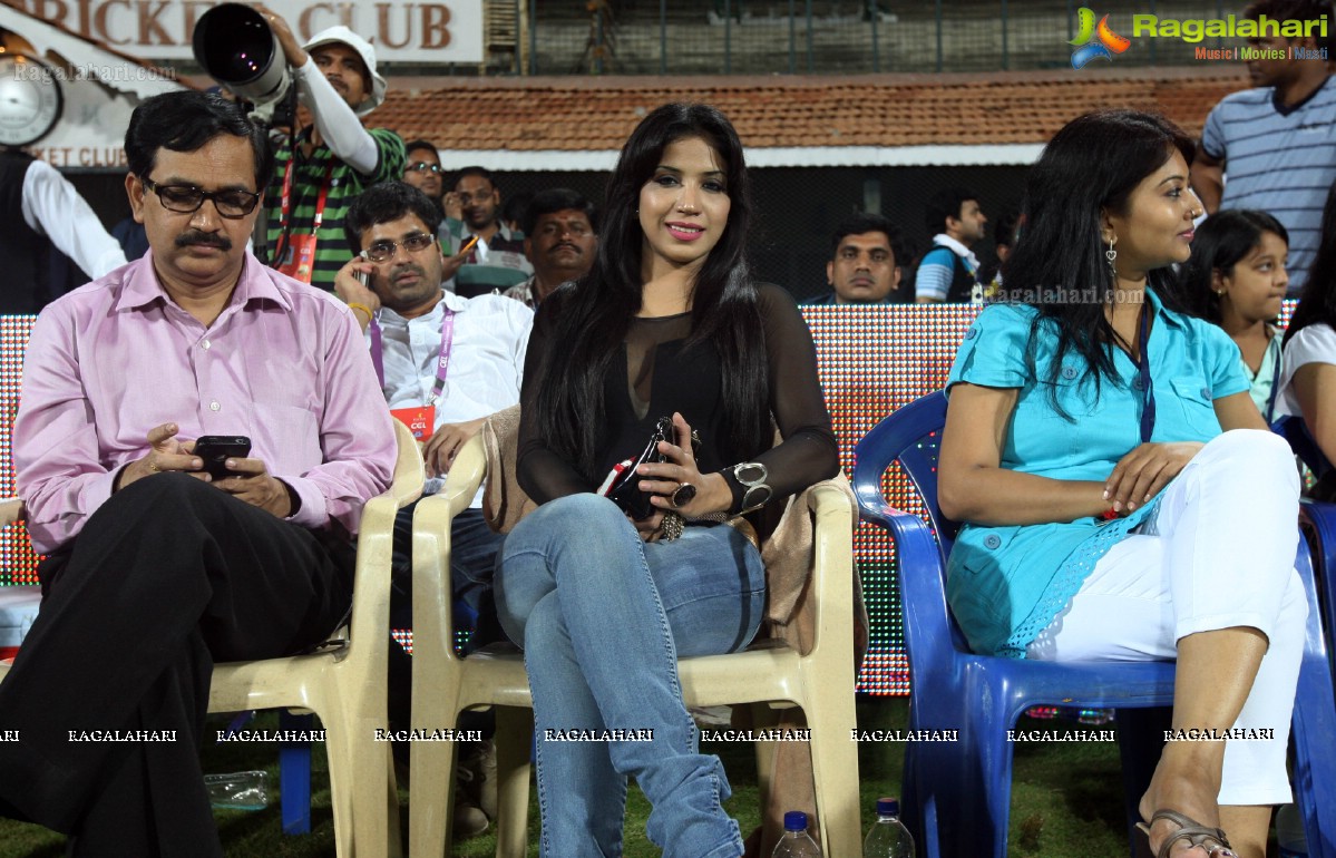 CCL 3: Chennai Rhinos vs Bengal Tigers Match