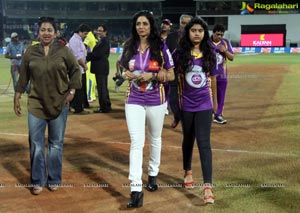 Chennai Rhinos Hot Girls