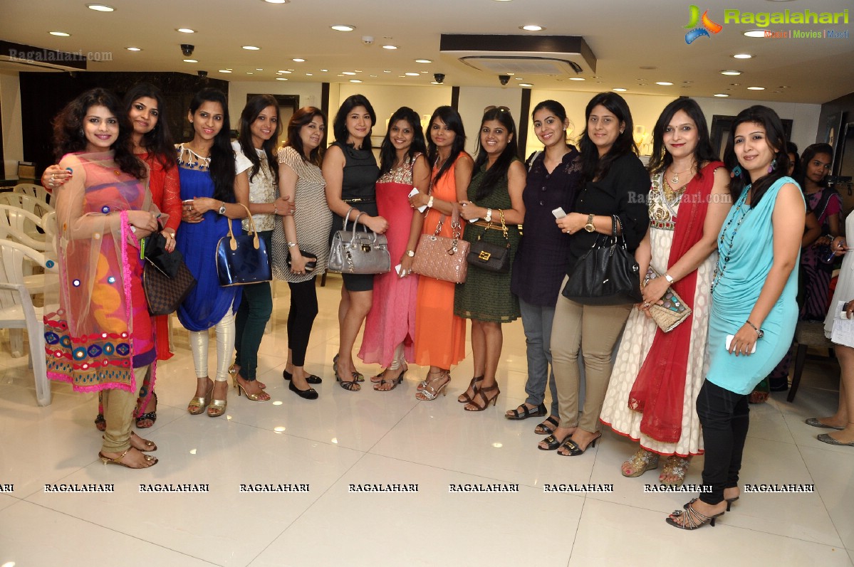 Doshi Gems & Jewels 2013 Women's Day Celebrations, Hyderabad