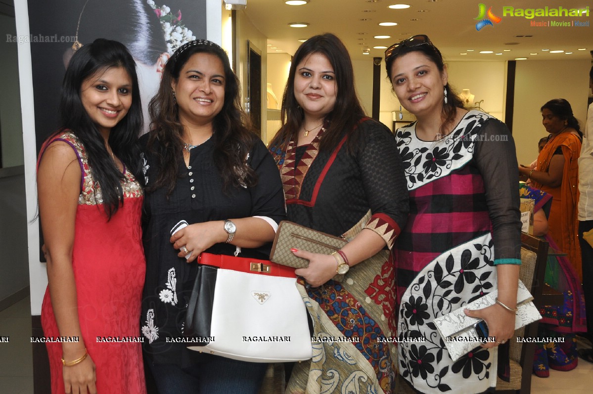 Doshi Gems & Jewels 2013 Women's Day Celebrations, Hyderabad