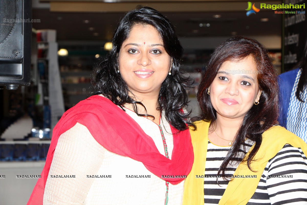 Rashmi Bansal's Follow Every Rainbow Book Launch