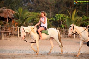 Goa Beach People Photos