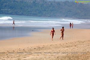 Goa Beach People Photos