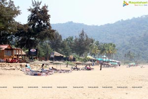 Goa Beach People Photos