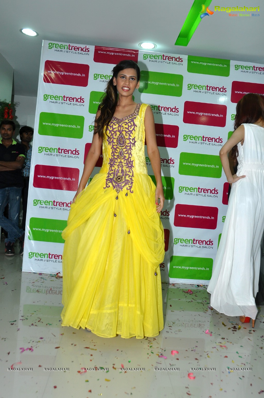 Madhu Shalini launches Green Trends Hair and Style Salon, Hyderabad