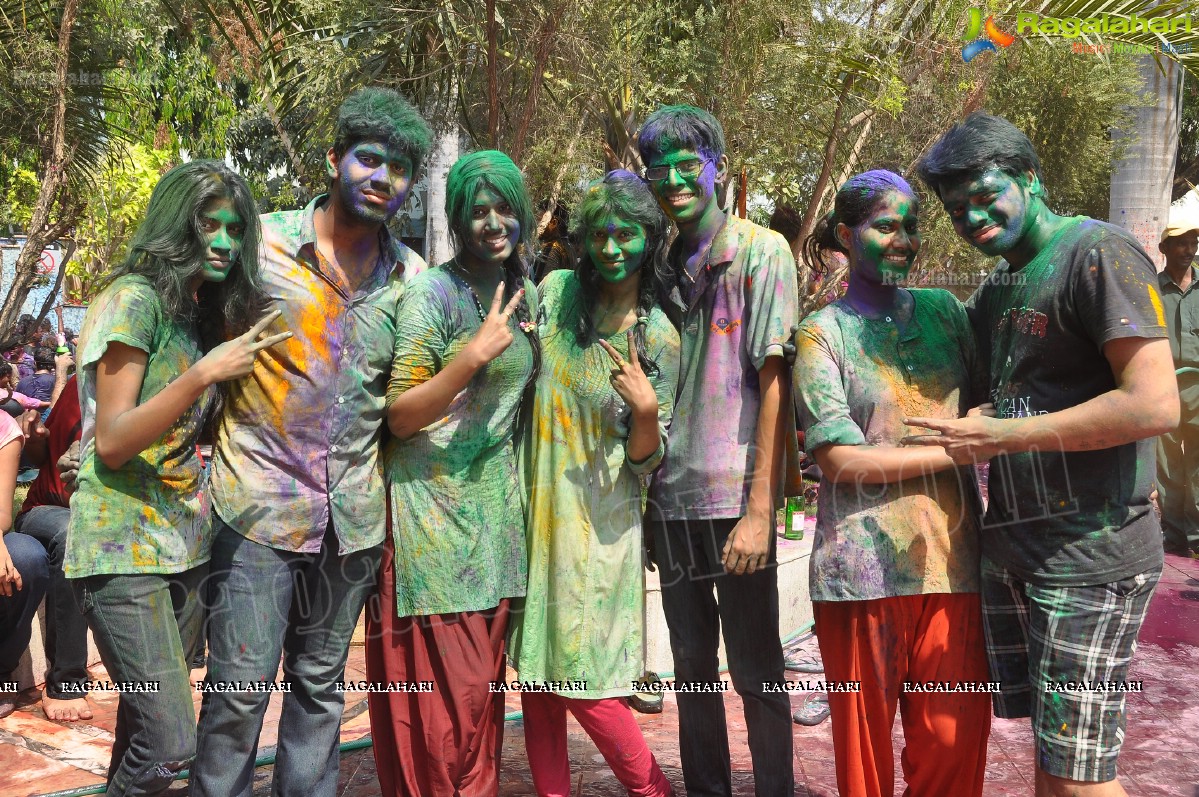 Holi 2013 Celebrations by Chocolate Boy at Fortune Select Manohar, Hyderabad