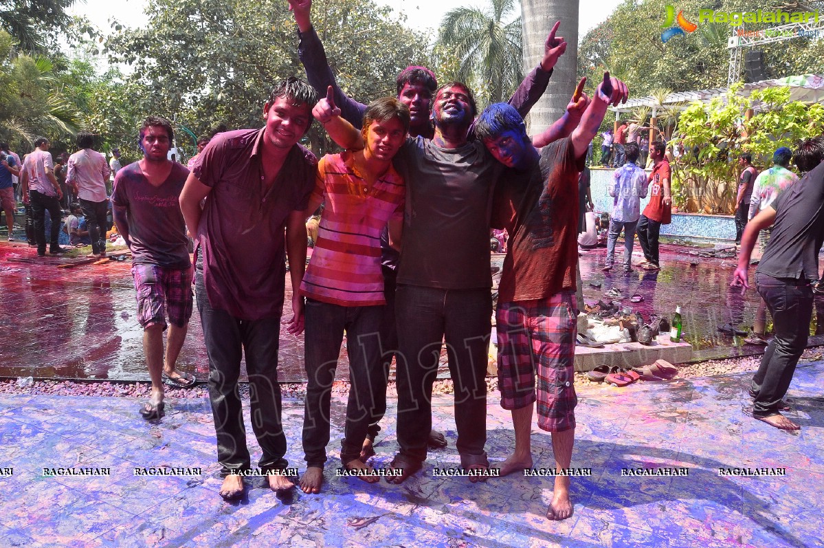 Holi 2013 Celebrations by Chocolate Boy at Fortune Select Manohar, Hyderabad