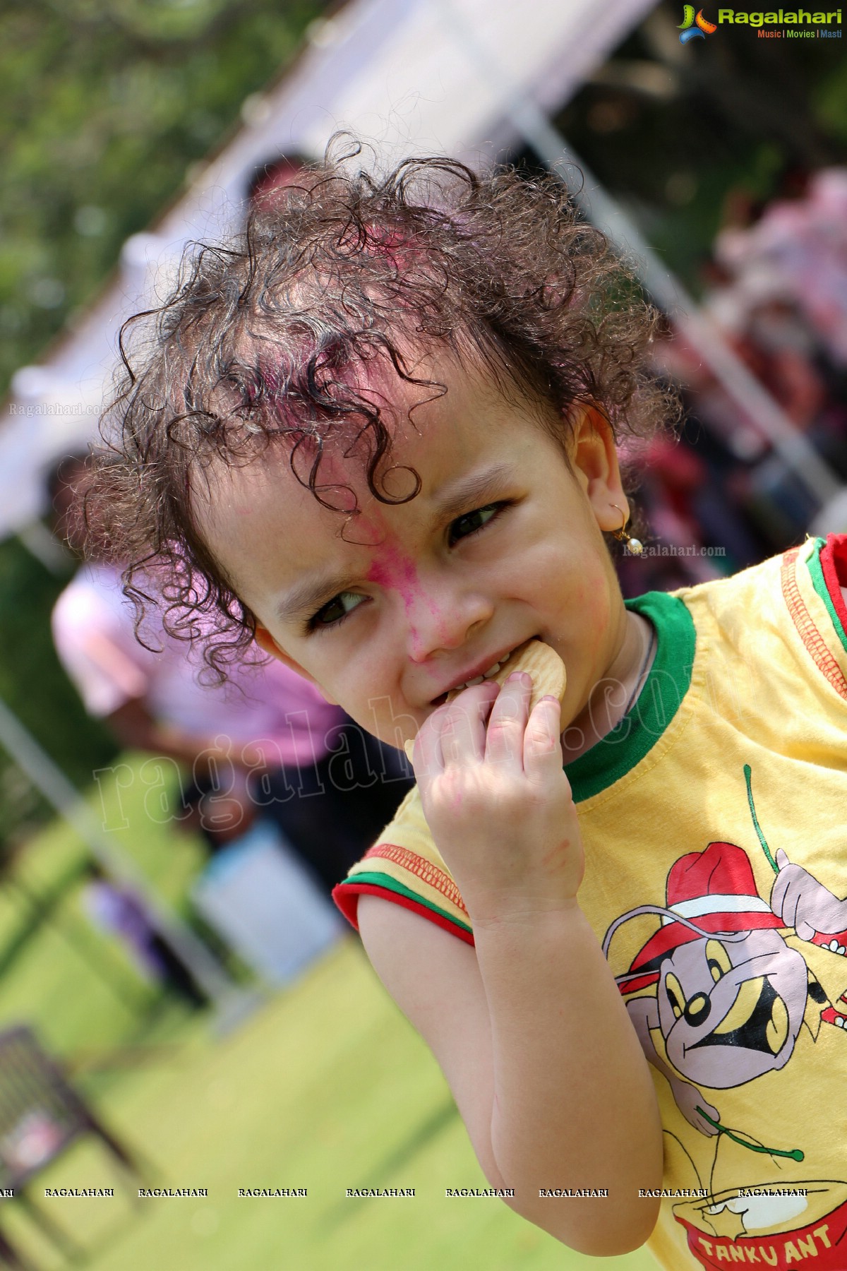 Holi 2013 Celebrations at Golkonda Resorts, Hyderabad