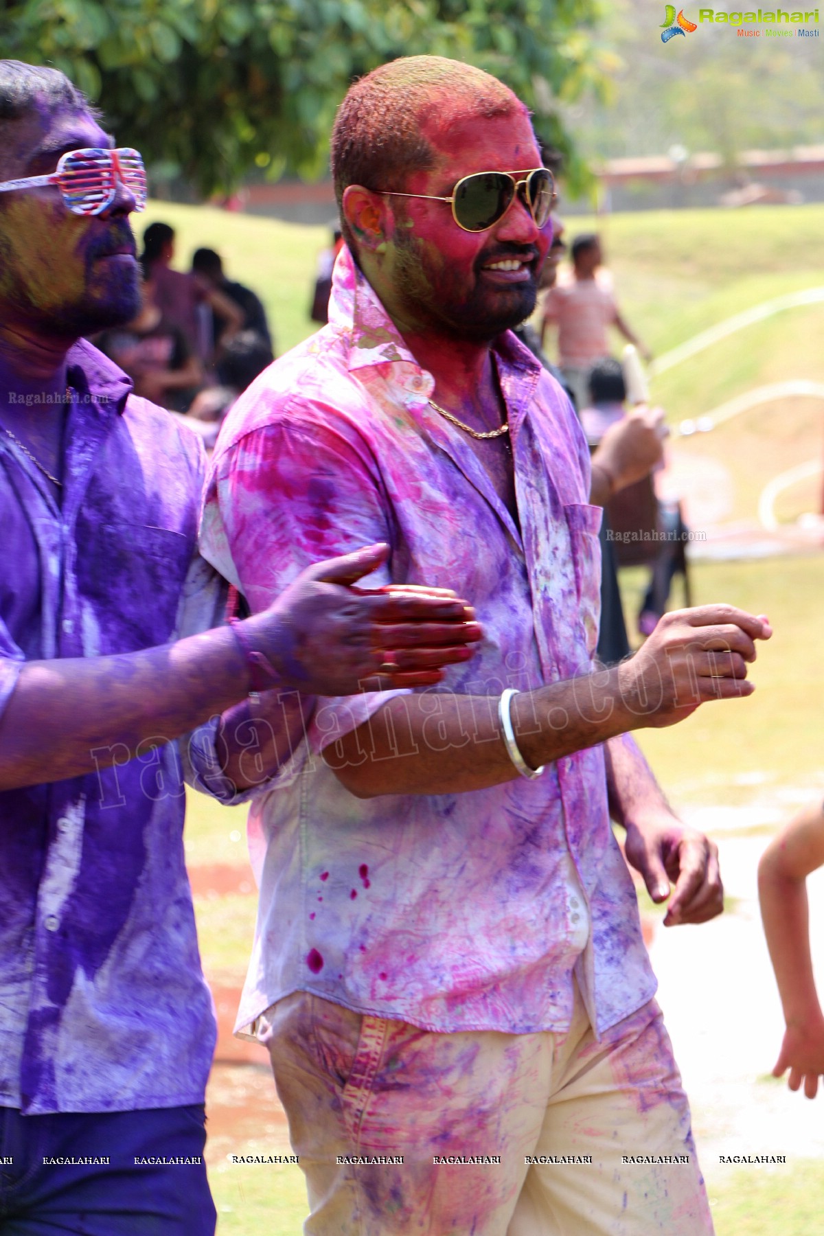 Holi 2013 Celebrations at Golkonda Resorts, Hyderabad