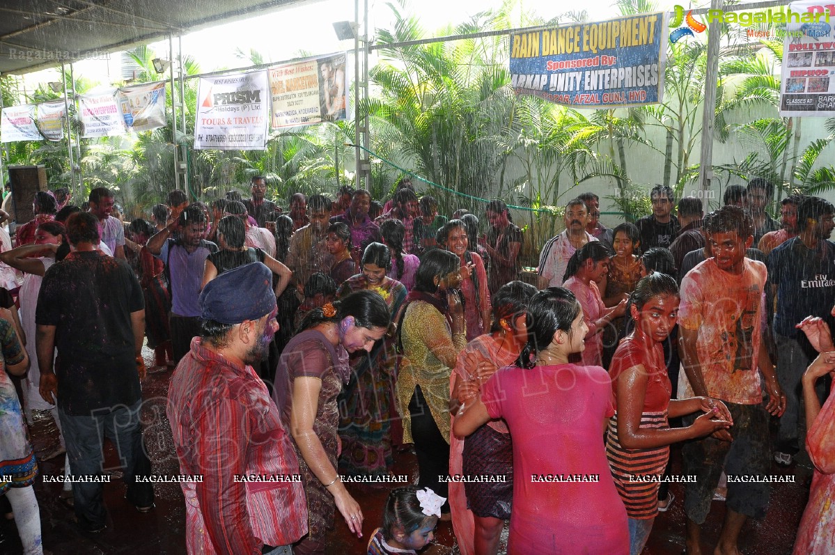 Rangeela Re - Punjabi Seva Samithi Youth Wing Holi 2013 Celebrations, Hyderabad