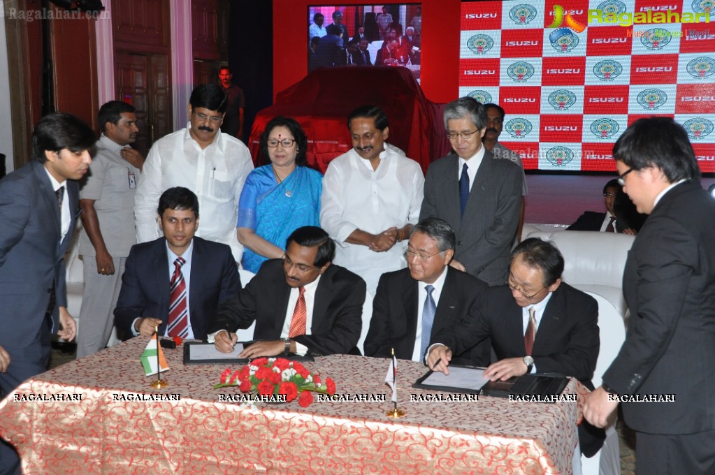 Isuzu signs MoU to manufacture LCVs and SUVs in Andhra