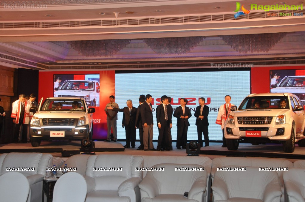 Isuzu signs MoU to manufacture LCVs and SUVs in Andhra