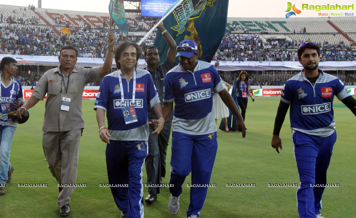 CCL 3: Kerala Strikers Vs Karnataka Bulldozers