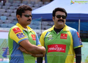 CCL 3: Kerala Strikers Vs Karnataka Bulldozers 2013