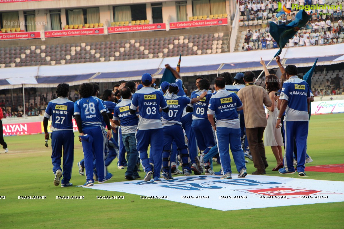 CCL 3: Kerala Strikers Vs Karnataka Bulldozers Semi-Finals