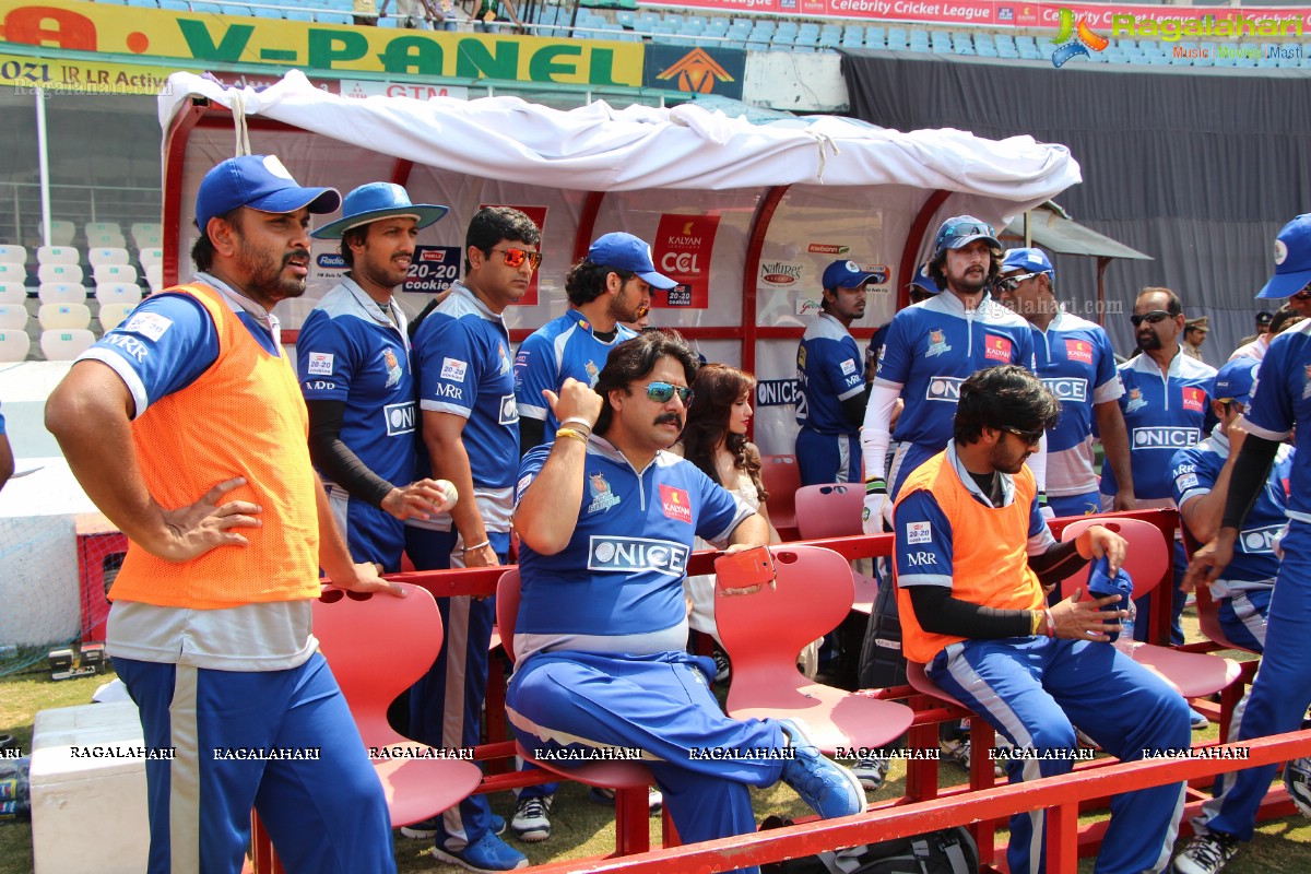 CCL 3: Kerala Strikers Vs Karnataka Bulldozers Semi-Finals