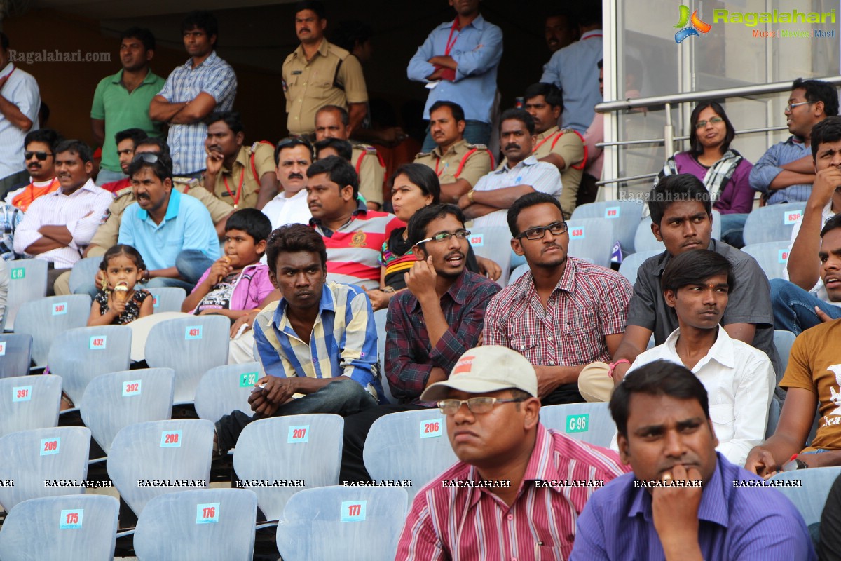 CCL 3: Kerala Strikers Vs Karnataka Bulldozers Semi-Finals