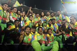 CCL 3 Kerala Strikers vs Karnataka Bulldozers Match