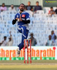 CCL 3 Kerala Strikers vs Karnataka Bulldozers Match