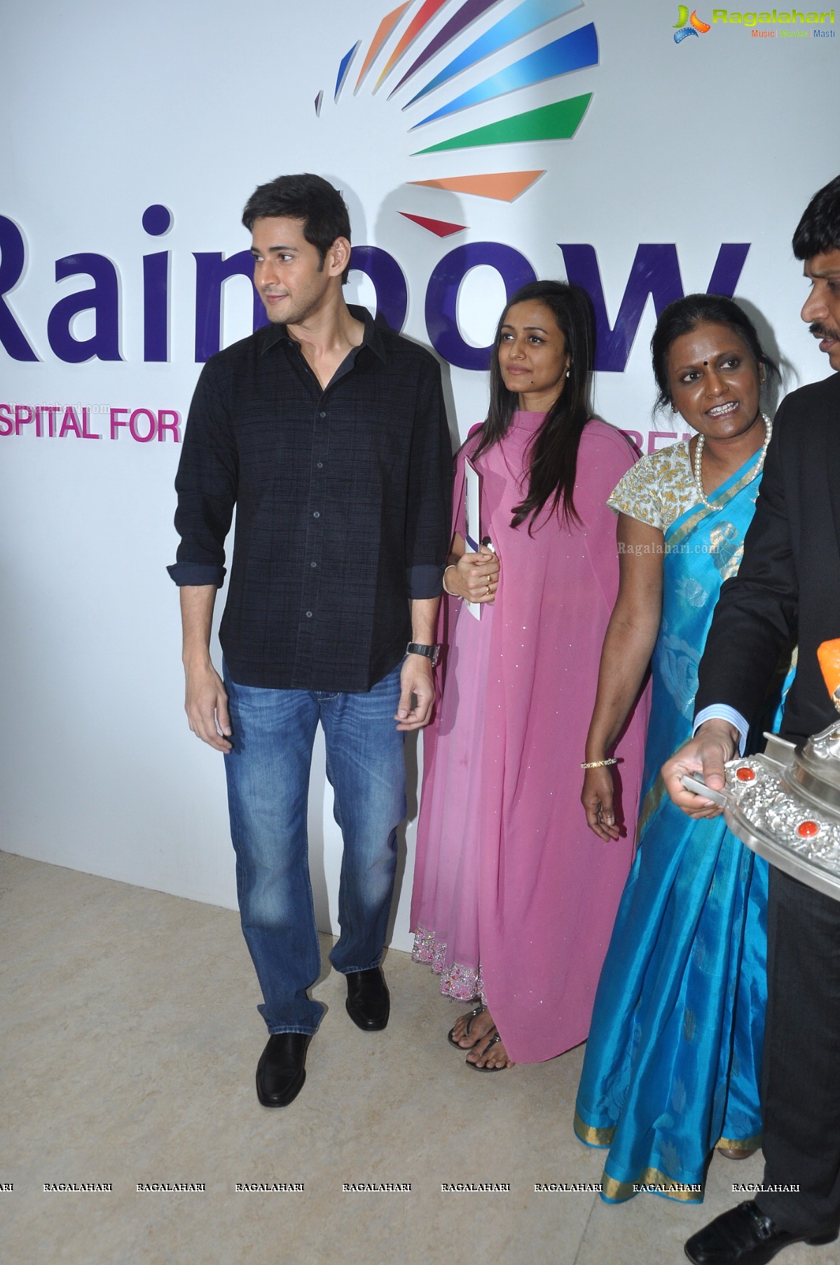 Mahesh Babu and Namrata inaugurates Rainbow Hospitals, Hyderabad 