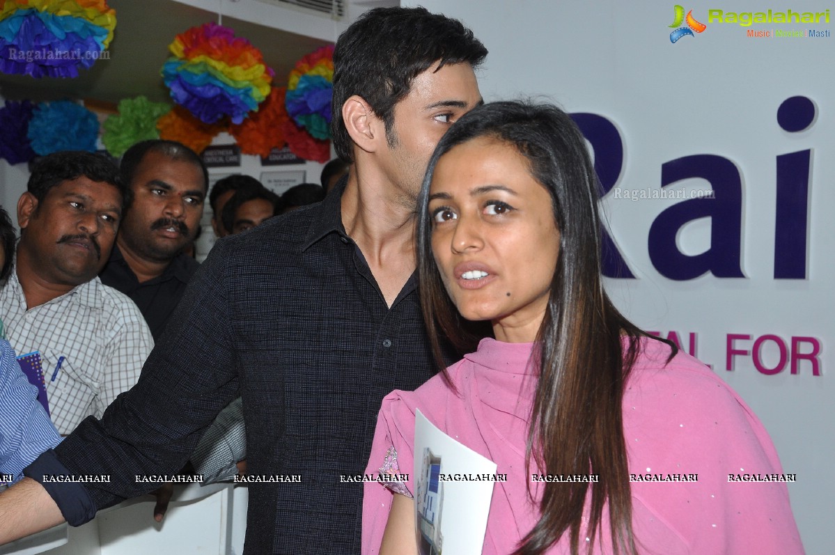 Mahesh Babu and Namrata inaugurates Rainbow Hospitals, Hyderabad 